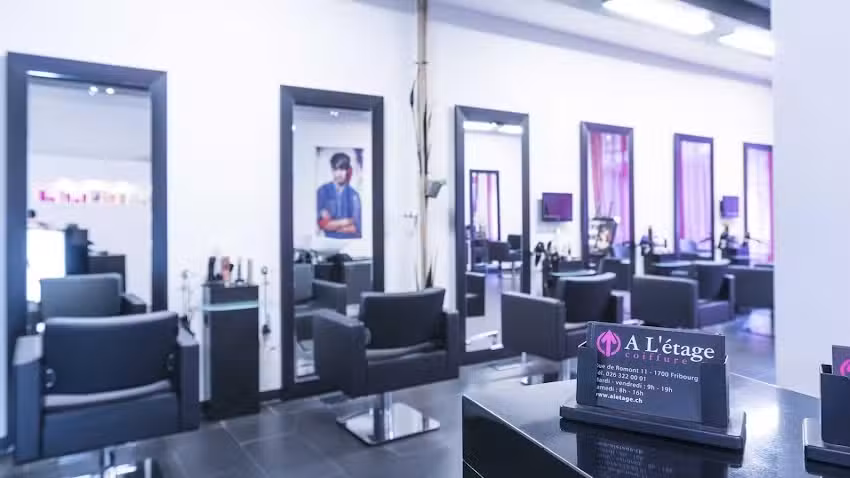 A L&rsquo;&eacute;tage coiffure
