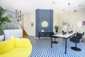 Ana Novotny | Cheveux