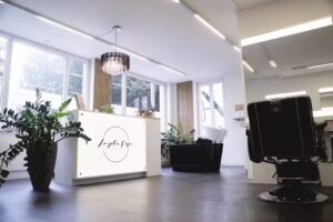 Angela Pepe Hair Expert