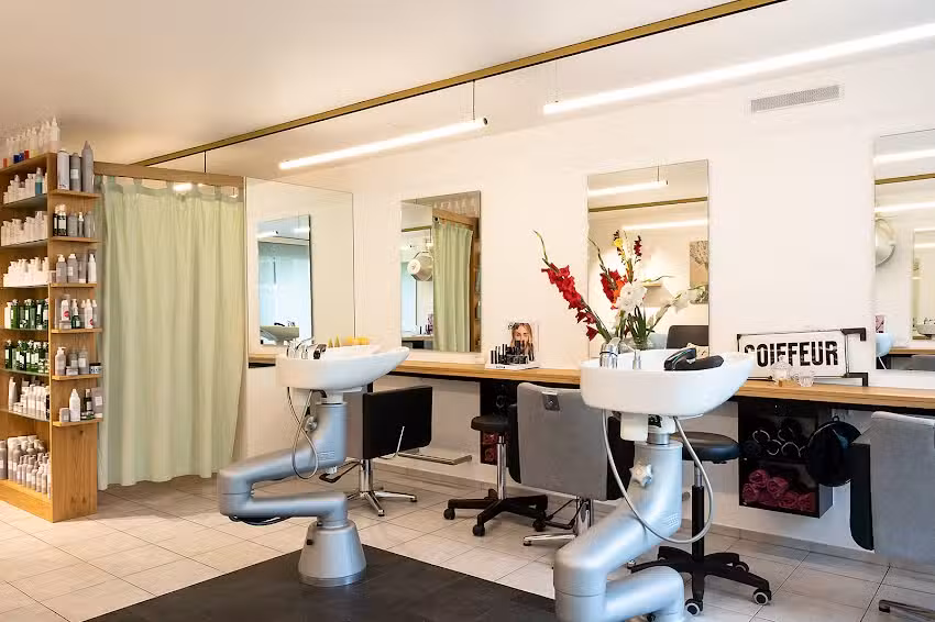 Acconciatura di Annemarie, Annemarie Nyffeler