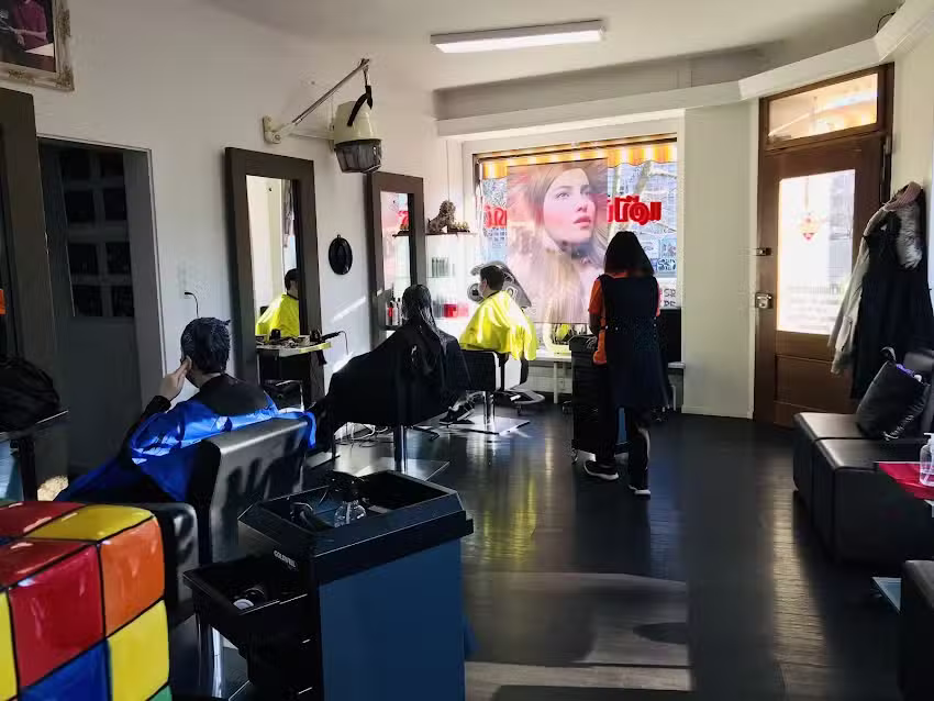 Apple Hair Design Sirikongkha & Co.