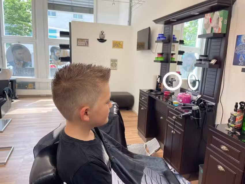 Salon de coiffure et coiffure K&uuml;snacht ZH