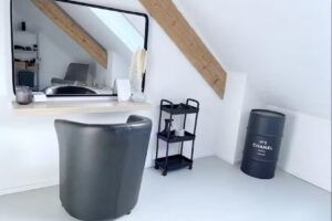 Beauty Room by Apollonia