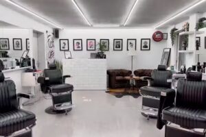 Le barbier b&eacute;ni