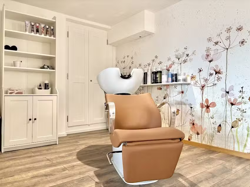 Parrucchiere boh&eacute;mien