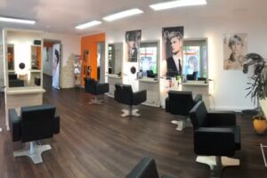Carmen&rsquo;s Coiffeur & Shop