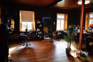 L&rsquo;USINE DE CHEVEUX DE CLAUDIA