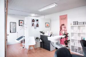 Coco&rsquo;s Hair & Beauty by Corinne Becker