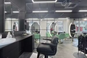 Coiffeur AJ SALON Coiffure & Maquillage &agrave; Pratteln