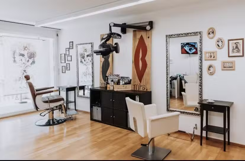 Coiffeur Atmosphair by Miriam Bolliger