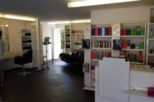 Coiffeur Black & White