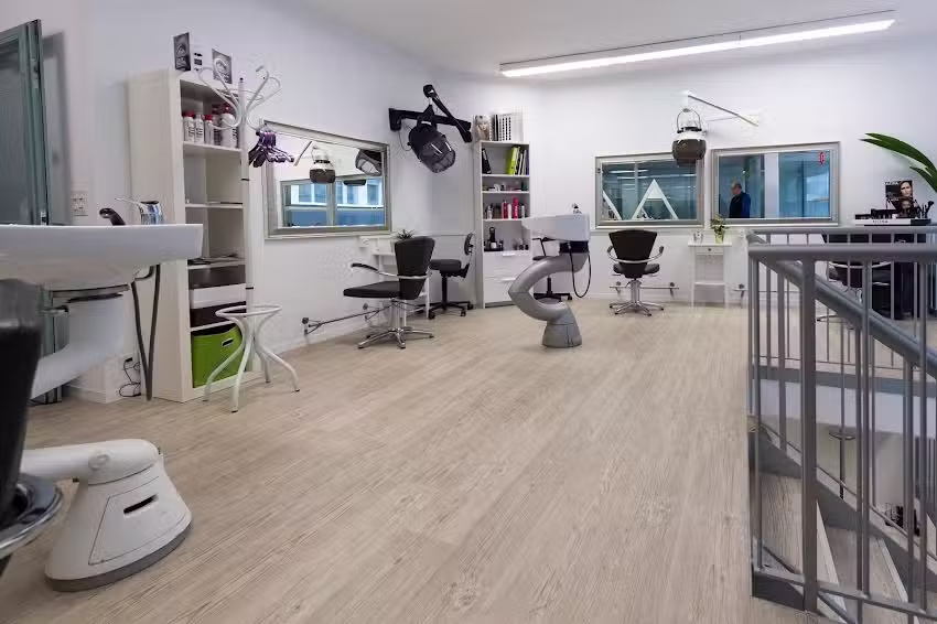Coiffeur GlamorMotionBeautyHair