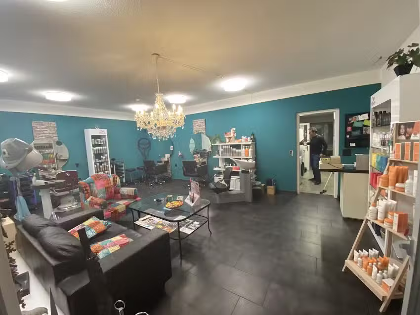 Ir&egrave;ne, coiffeuse