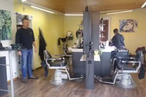Coiffeur M&auml;&auml;x Thun