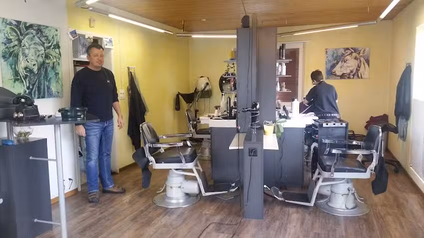 Coiffeur M&auml;&auml;x Thun