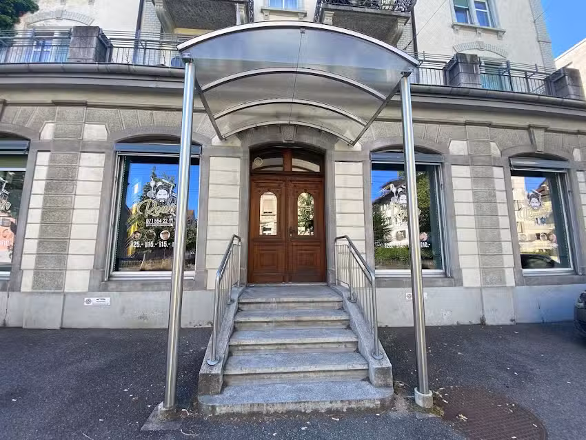 Salone di parrucchiere Rewni Haval