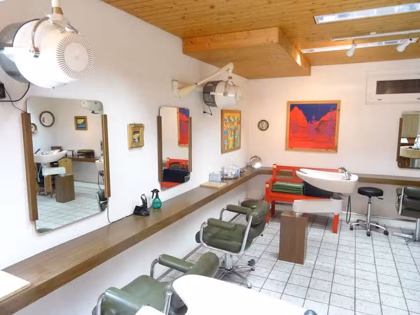 Roland Bider Hair Salon &ndash; Donna