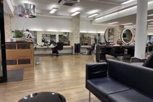 Coiffeur Saleh Urania