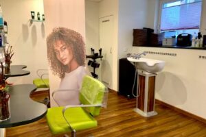 Parrucchiere Lei + Lui