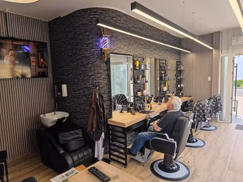 Coiffeur Tini pour homme