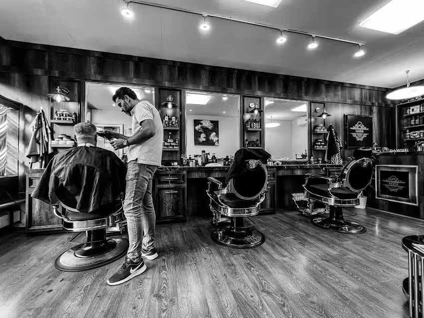 Coiffeur et barbier Dawud
