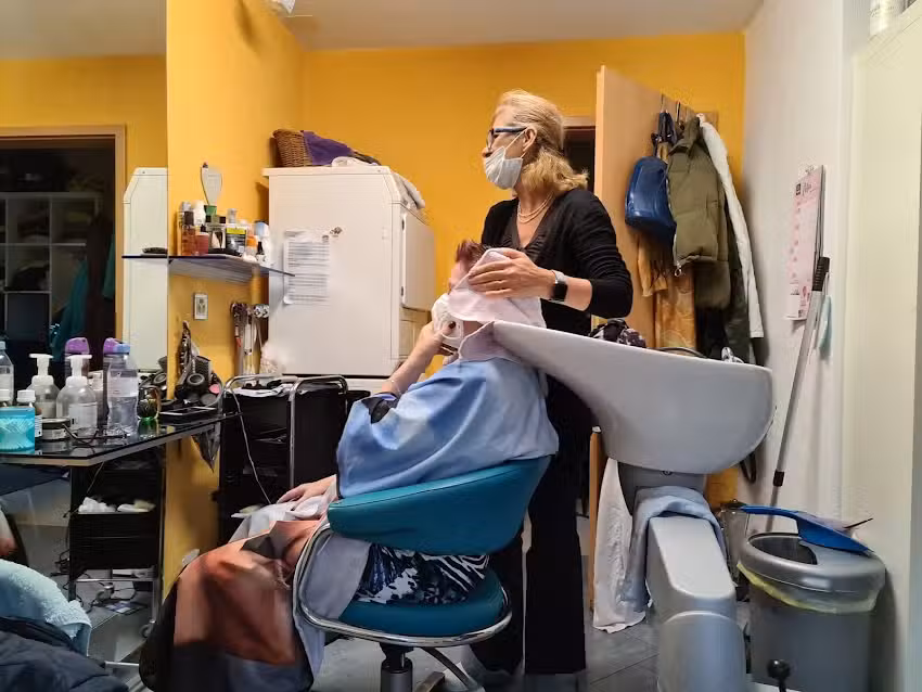 Coiffeursalon D&ouml;beli