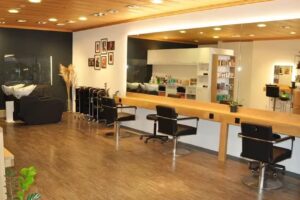 Salone di parrucchiere Hair & Make-Up Planet