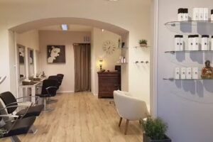 Coiffure Ariane coiffeuse énergique