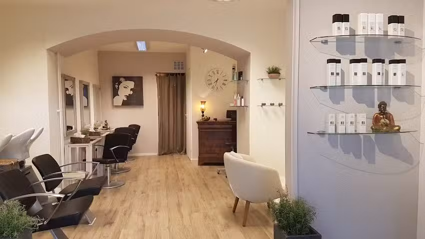 Coiffure Ariane coiffeuse &eacute;nergique