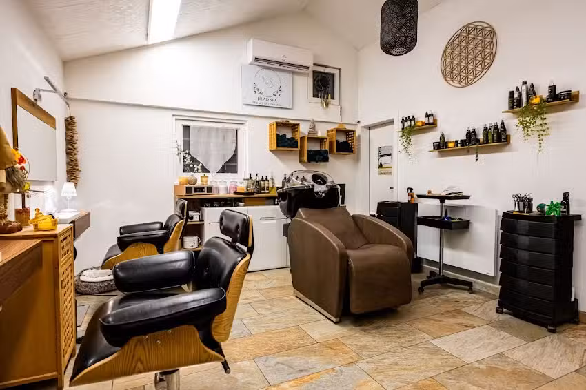 Coiffure Cr&eacute;atifs Bio &ndash; Head Spa