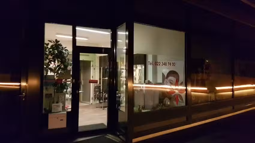 Coiffure Effac&eacute;e