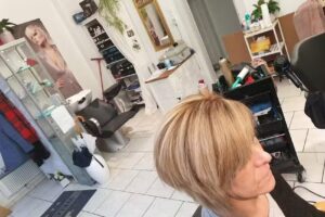 Coiffure Giusy Pour Hommes &Femmes