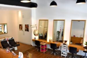 Coiffure Moment Beauté Onex | Coiffure, Esthétique, Manucure, Pedicure à Genève
