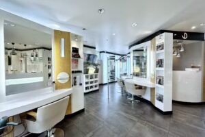 DESSANGE V&eacute;senaz Coiffure & Institut