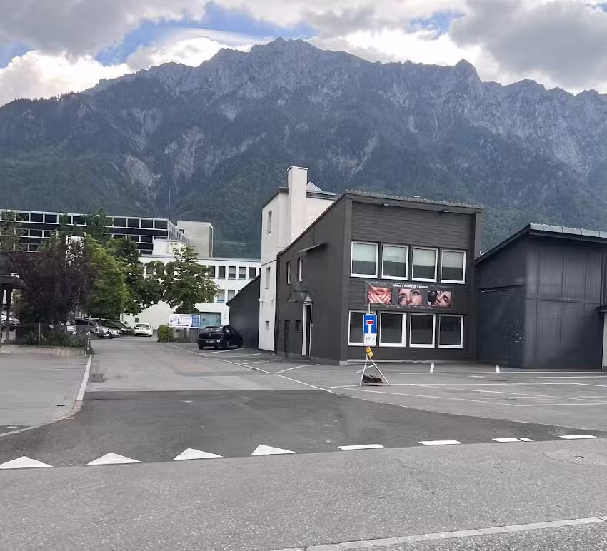 Studio de beaut&eacute; exclusif par Timea Owsley