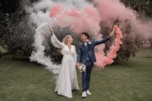 Coiffure et maquillage (stylisme) par Alyssia Olivia &ndash; Sp&eacute;cialis&eacute;e dans le stylisme de mari&eacute;e &agrave; B&acirc;le ou pour les mariages &agrave; destination