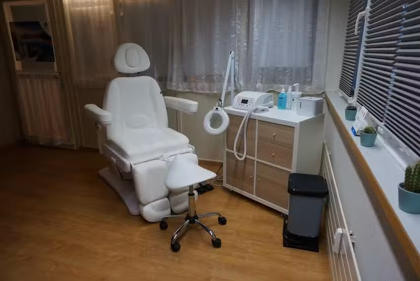 F&uuml;sse by Andrea Kosmetische Fusspflege, Haarentfernung mit Body Sugaring, Body Detox in Aarberg