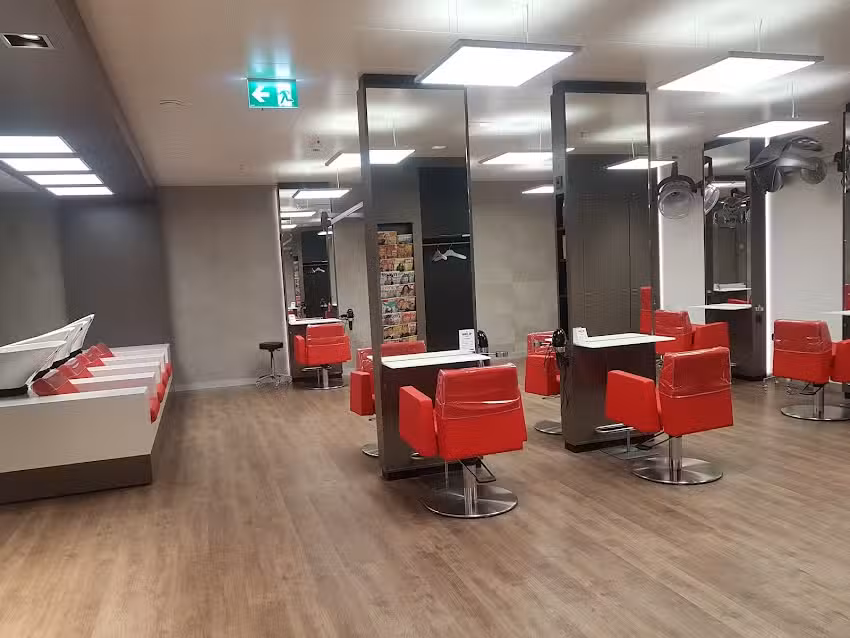 GIDOR Coiffure (Parc B&acirc;le St&uuml;cki)