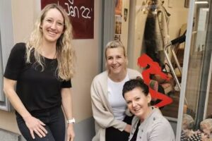 Cheveux &agrave; la demande (manurent)