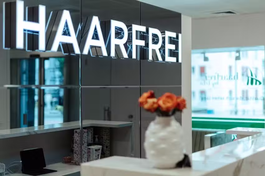 Cheveux libres par Lela AG Saint-Gall