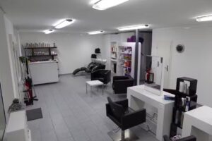 Salon de coiffure gratuit