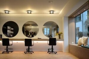 Hair World Bea Bee-Blaettler