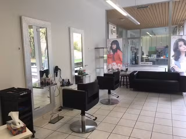 Hair & Beauty PURA &ndash; Coiffeur und Sch&ouml;nheitssalon