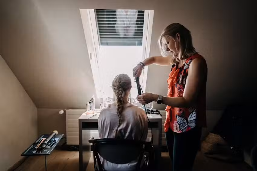 Coiffure r&eacute;alis&eacute;e par Martina Lenherr
