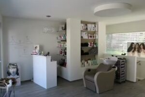 Salone di parrucchiere HAIRVOGUE