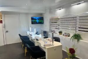 Happy Nails & Spa Wil