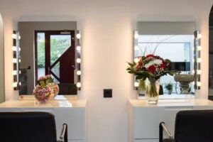 Hoorschnideri Coiffeur Nina