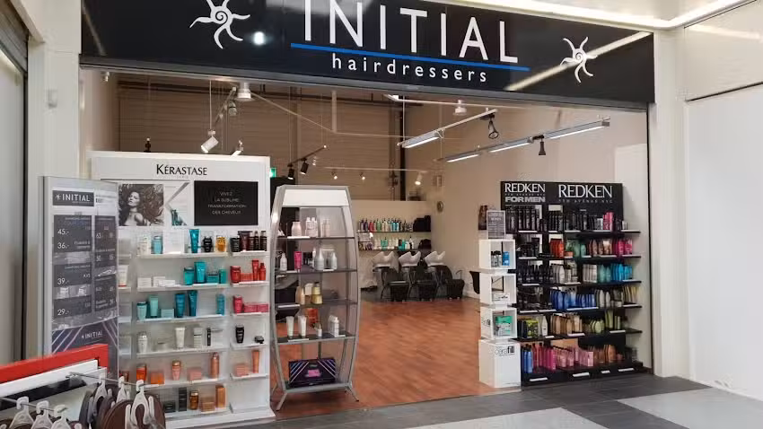 Les essentiels cheveux INITIAL &ndash; Coiffeur Avenches