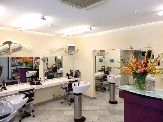 John l&rsquo;Artisan parrucchiere