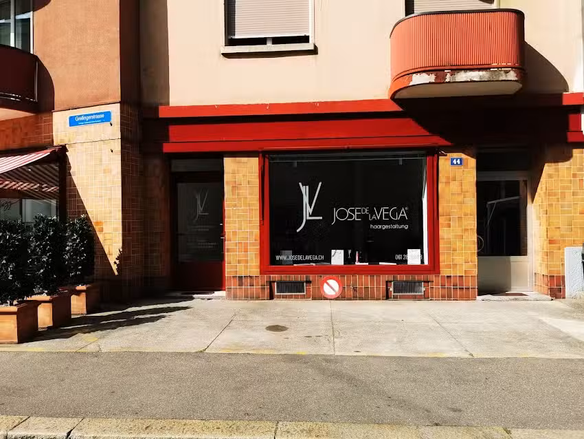 Acconciatura Jos&eacute; de la Vega